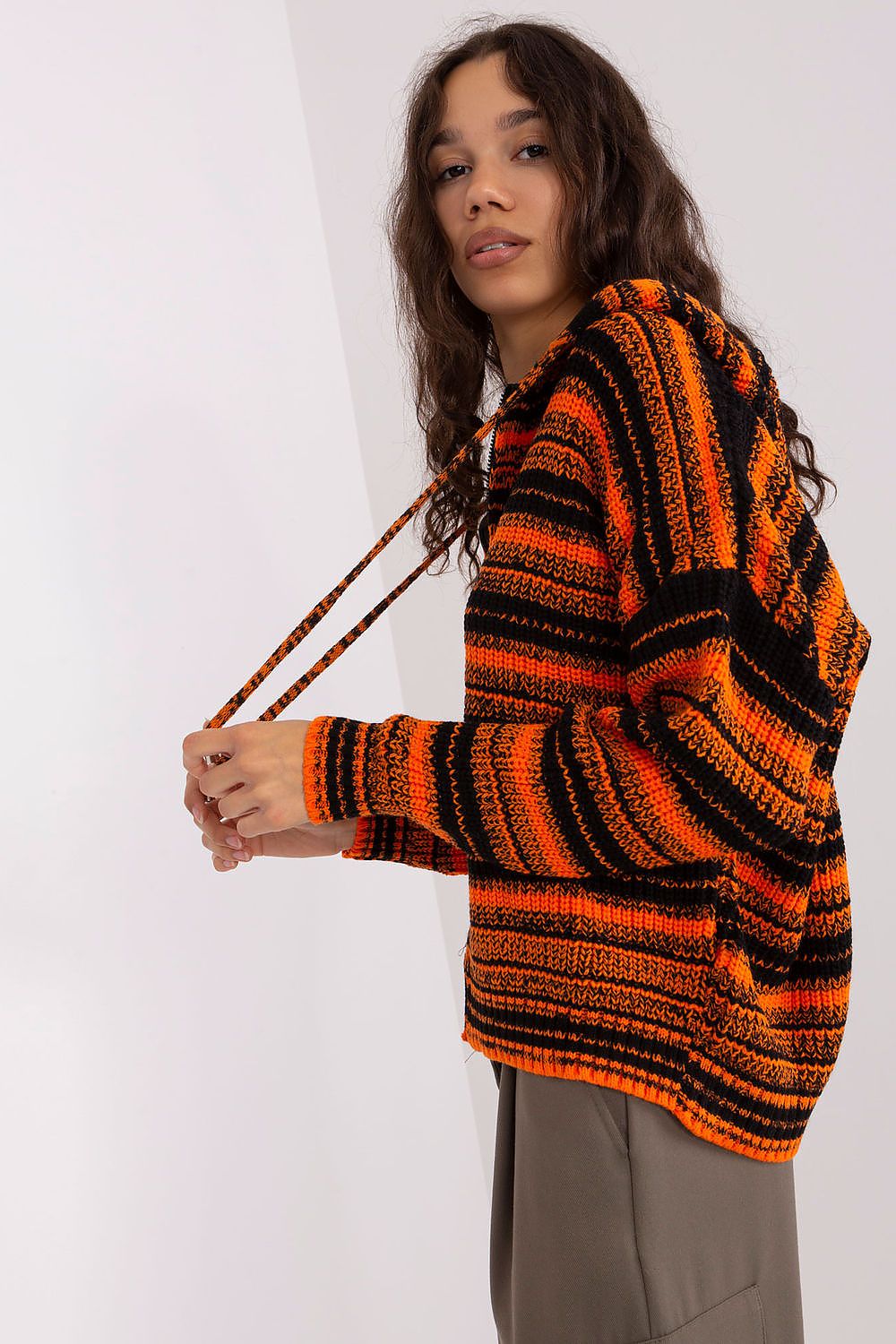  Cardigan model 190763 Badu 