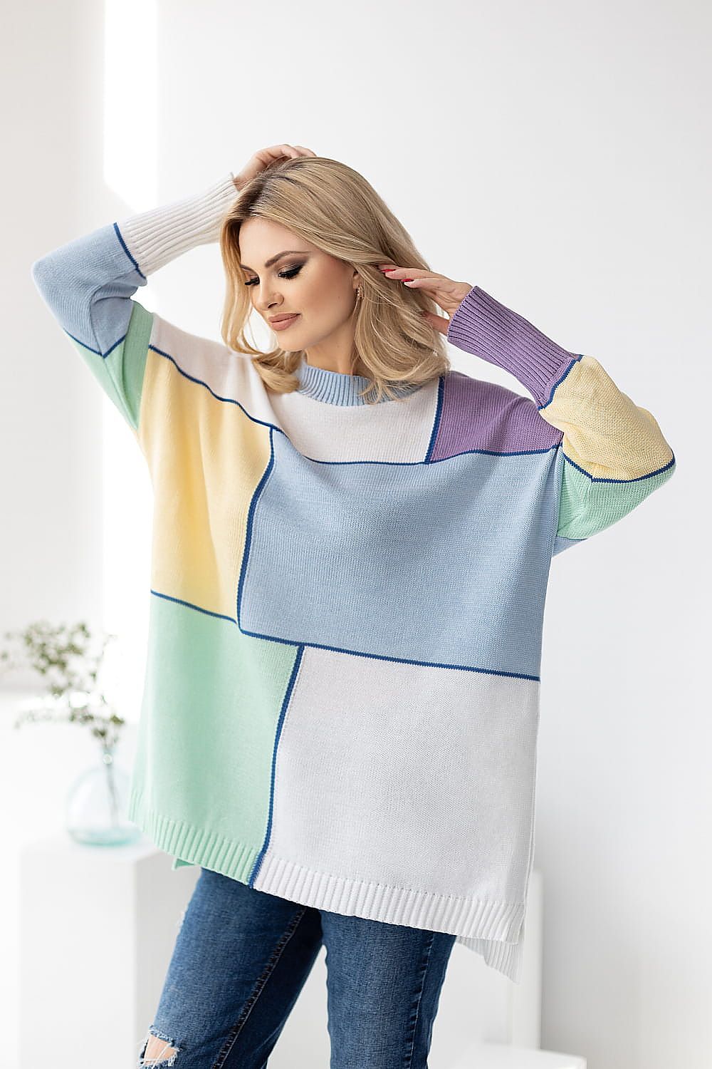  Pullover model 178651 PeeKaBoo 